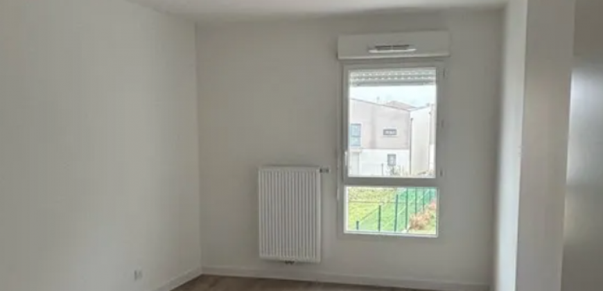 Appartement – T2 – VILLENAVE-D&rsquo;ORNON – 693