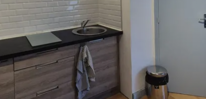 Appartement – T1 – PARIS 16E  – 655€