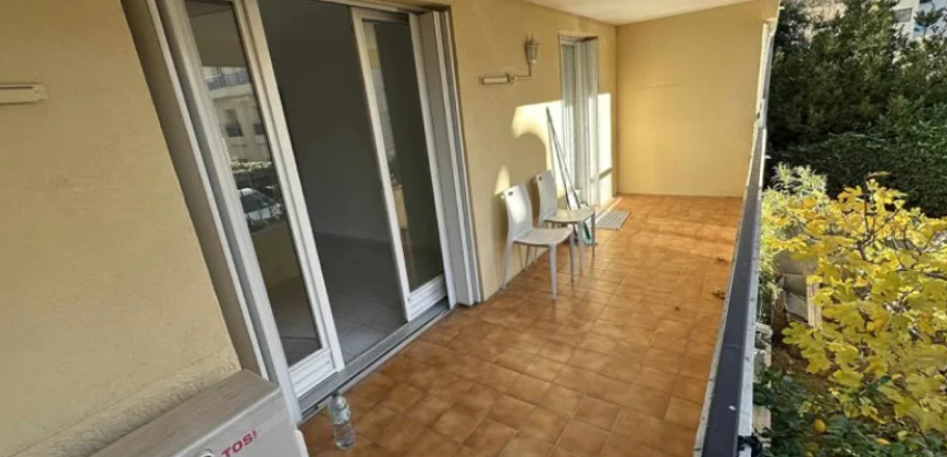 Nice – A LOUER T3  Loyer: 1250€