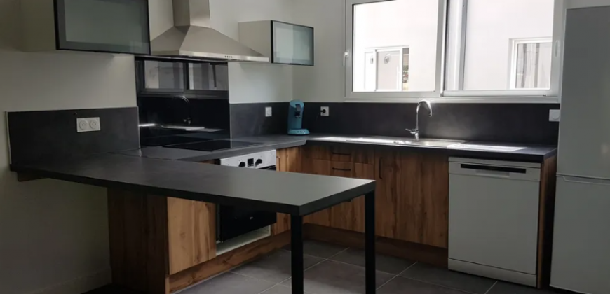 Maison – T5 – ARÈS – 1600