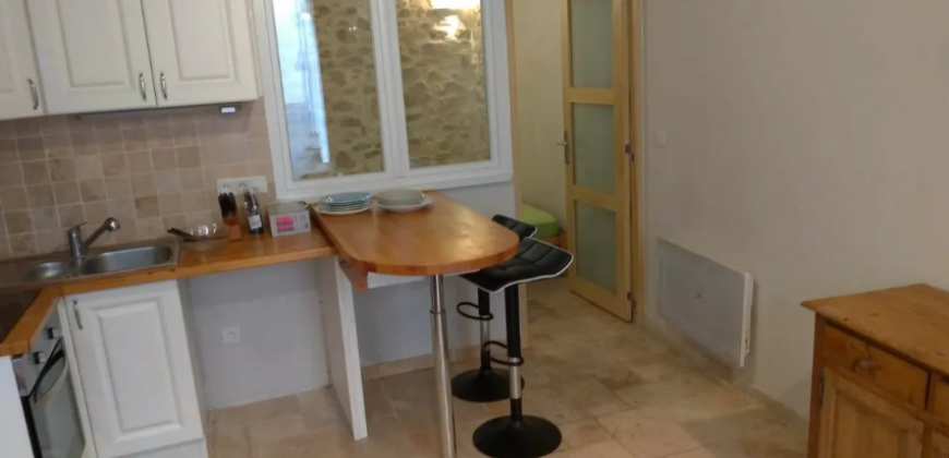 Meyrargues – A LOUER T2 de 27m². Loyer: 500€