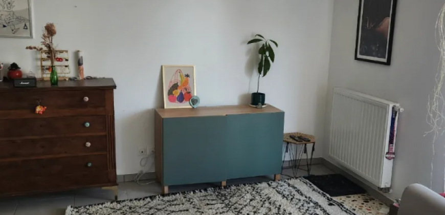 LE PUY-SAINTE-RÉPARADE – A LOUER T2 de 47m². Loyer: 880€