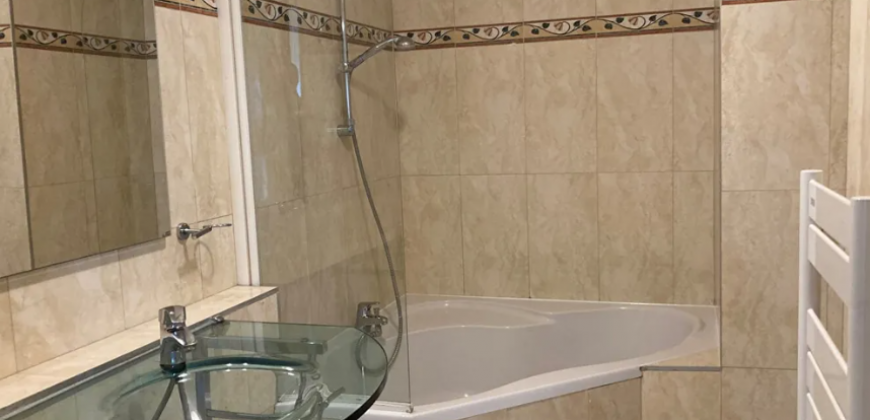 Lyon – A LOUER T4 de 82m². Loyer: 1230€