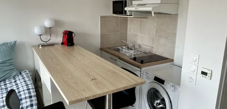 Villenave-d&rsquo;Ornon – A LOUER Studio de 23m². Loyer: 669€