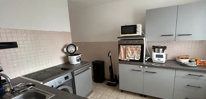 VÉNISSIEUX – A LOUER T4 de 76m². Loyer: 830€