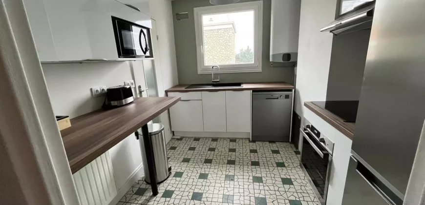 VILLIERS-SUR-MARNE – A LOUER T2 de 49m². Loyer: 970€